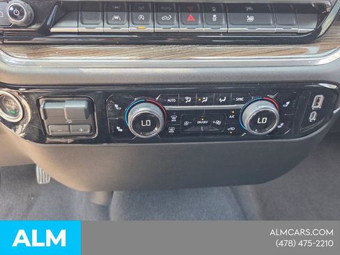 Used 2025 Chevrolet Silverado 1500 LT RWD image 21
