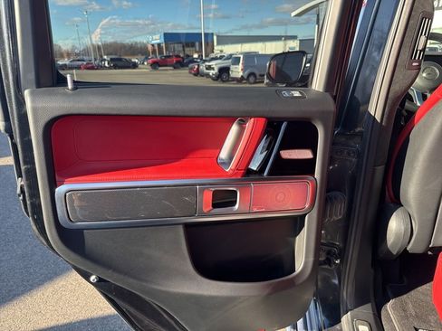 Used 2024 Mercedes-Benz G 550 image 28