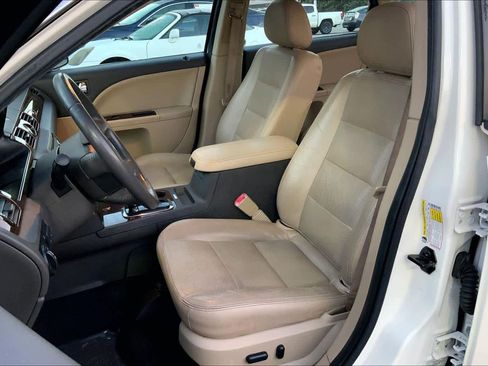 Used 2009 Ford Taurus Limited image 7