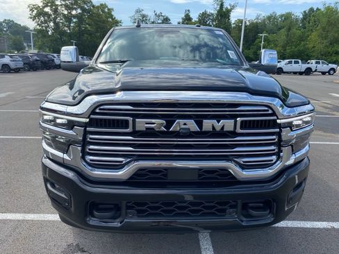 New 2025 RAM 2500 Laramie image 8