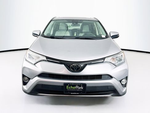 Used 2018 Toyota RAV4 XLE w/ All Weather Liner Package AWD/4WD image 2