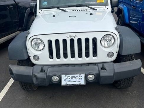 Used 2015 Jeep Wrangler Sport w/ Quick Order Package 24S AWD/4WD image 4