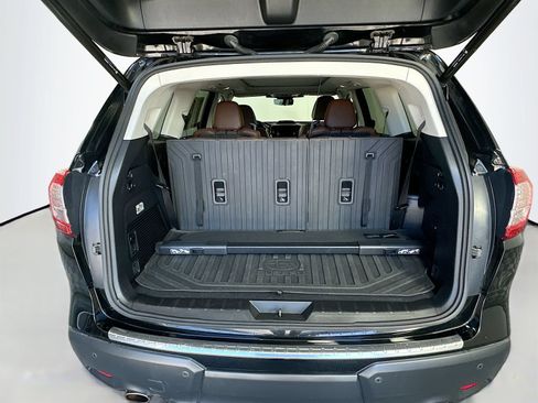 Used 2023 Subaru Ascent Touring AWD/4WD image 28