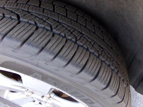 Used 2014 Jeep Grand Cherokee Limited w/ Trailer Tow Group IV image 40