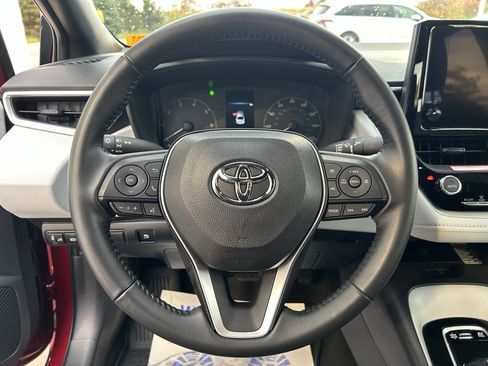 Certified 2024 Toyota Corolla SE w/ SE Package image 21