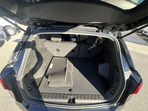 Used 2024 Chevrolet Equinox LS image 25