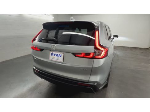 Used 2025 Honda CR-V EX-L image 8