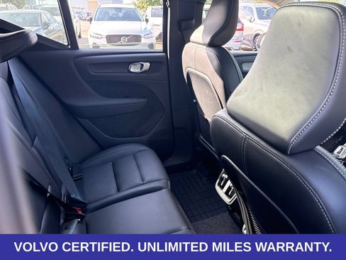 Used 2026 Volvo XC40 B5 Plus AWD/4WD image 11