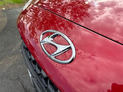 Certified 2023 Hyundai Kona SEL AWD/4WD image 9