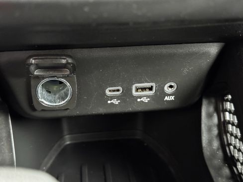 Used 2023 Chevrolet TrailBlazer LT image 24