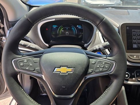 Used 2017 Chevrolet Volt LT FWD image 28