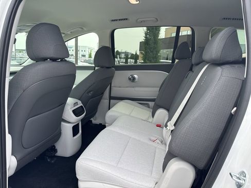 New 2026 Hyundai Ioniq 9 S image 9