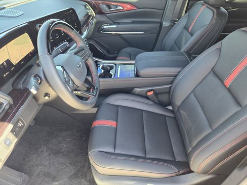 New 2026 Chevrolet Traverse RS image 10