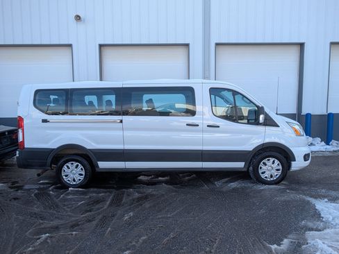 Used 2022 Ford Transit 350 XLT RWD image 9
