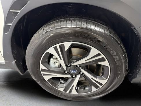 Certified 2024 Subaru Crosstrek 2.0i Premium image 39