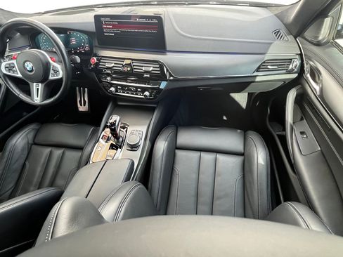Used 2022 BMW M5 image 24