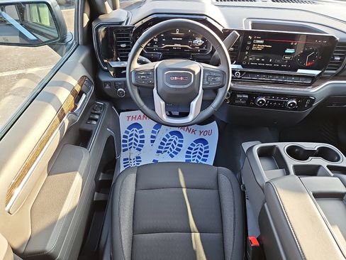 Certified 2025 GMC Sierra 1500 Elevation image 11
