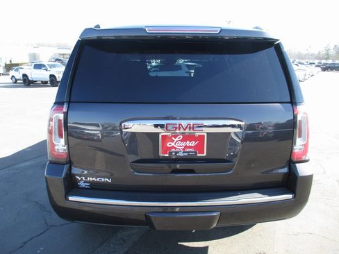Used 2017 GMC Yukon Denali w/ Open Road Package image 6