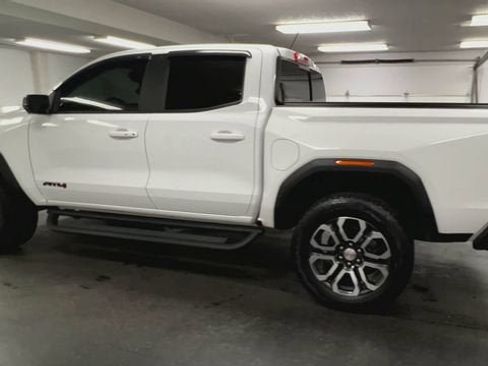 Used 2024 GMC Canyon AT4 w/ AT4 Premium Package AWD/4WD image 6