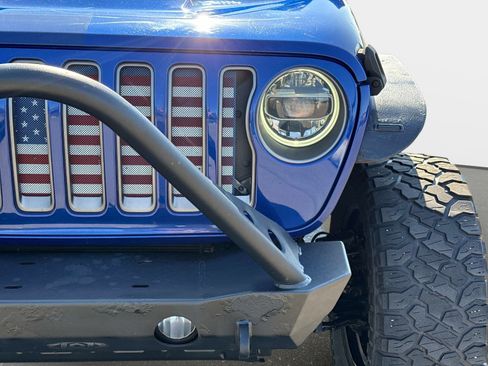Used 2018 Jeep Wrangler Unlimited Rubicon AWD/4WD image 11