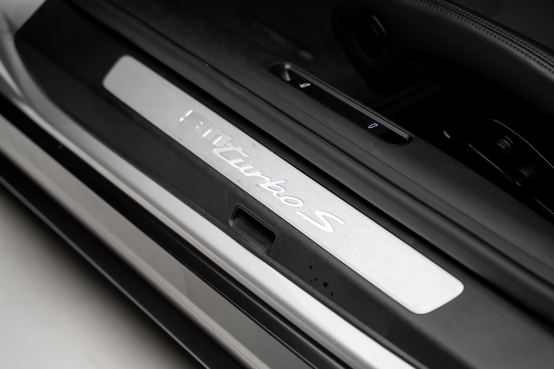 Used 2024 Porsche 911 Turbo S AWD/4WD image 60