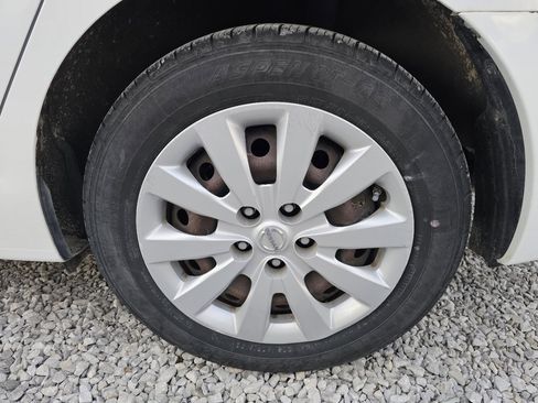 Used 2016 Nissan Sentra S image 61