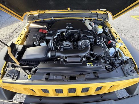 Used 2018 Jeep Wrangler Unlimited Sport S image 27