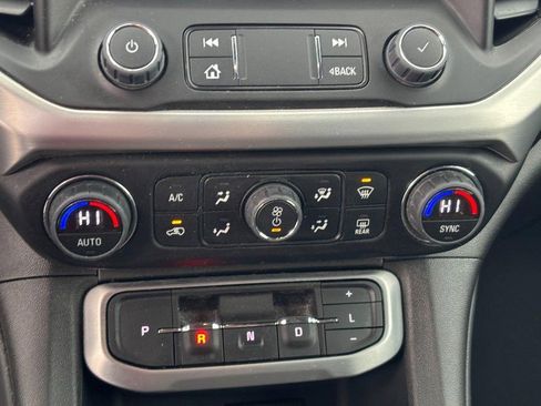 Certified 2023 GMC Acadia SLE w/ Driver Convenience Package image 25