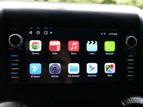 Used 2015 Jeep Wrangler Unlimited Sport image 10