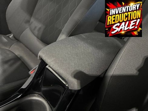 Used 2022 Toyota Corolla LE FWD image 26