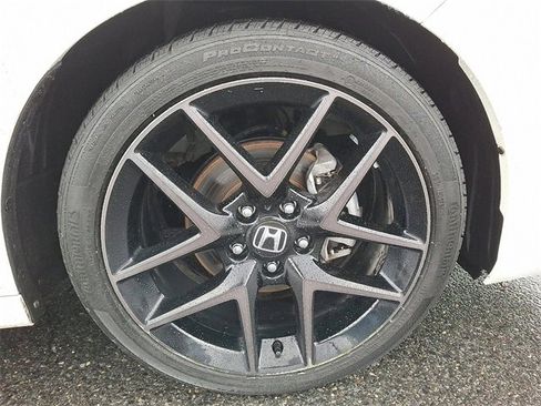 Used 2024 Honda Civic Sport Touring image 8