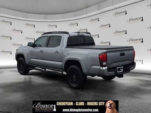 Used 2019 Toyota Tacoma SR5 AWD/4WD image 15