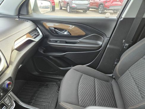 Used 2020 GMC Terrain SLE w/ Driver Convenience Package image 14