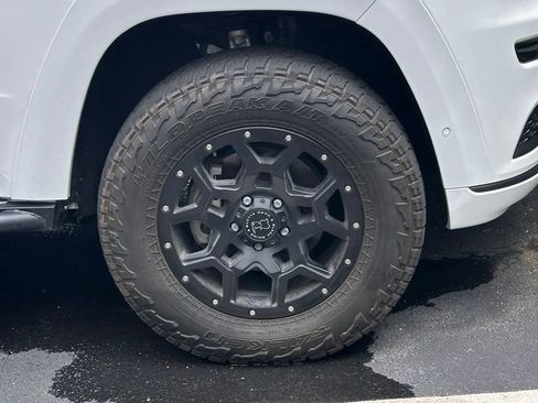 Used 2020 Jeep Grand Cherokee High Altitude AWD/4WD image 6