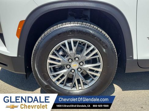 Certified 2024 Chevrolet Traverse LT AWD/4WD image 18