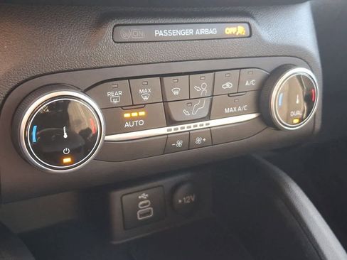 Used 2025 Ford Escape Active image 25