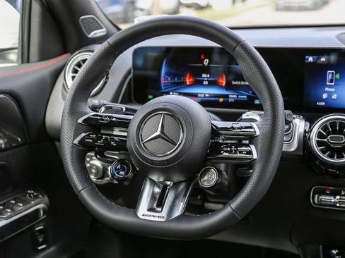 New 2025 Mercedes-Benz GLB 35 AMG 4MATIC image 15
