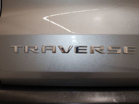 Certified 2025 Chevrolet Traverse LT image 36