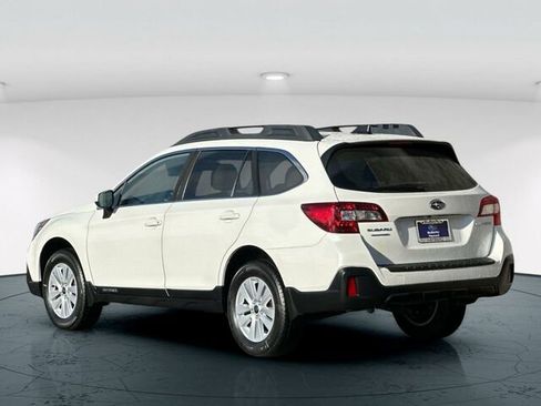 Used 2018 Subaru Outback 2.5i Premium image 4