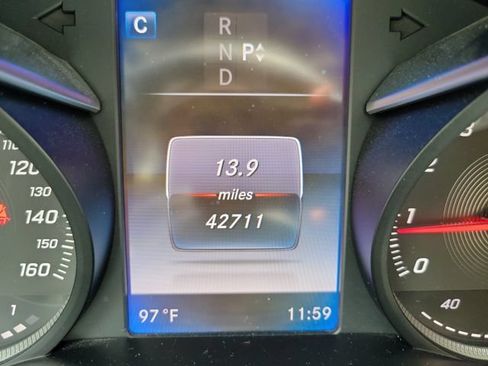 Used 2016 Mercedes-Benz C 300 Sedan image 23
