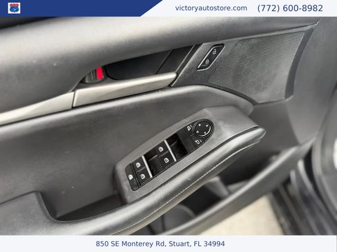 Used 2021 MAZDA MAZDA3 s FWD image 12