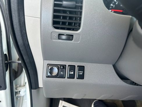 Used 2017 Nissan Frontier SV AWD/4WD image 16