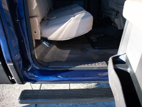 Used 2011 Ford F150 XLT w/ XLT Chrome Pkg image 35