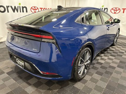 Used 2025 Toyota Prius Limited image 8