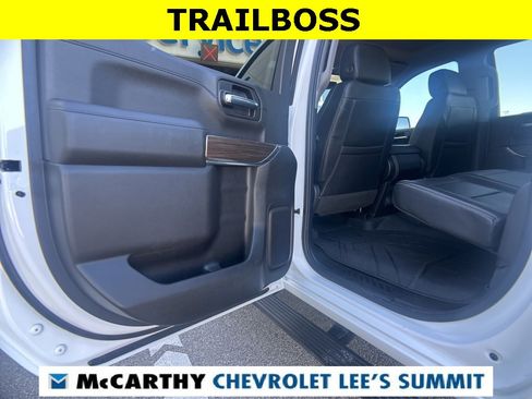 Used 2019 Chevrolet Silverado 1500 LT Trail Boss image 30