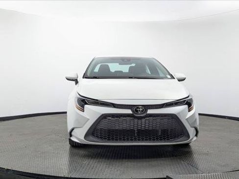 Used 2021 Toyota Corolla LE FWD image 12