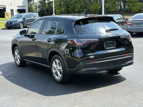 Used 2024 Honda HR-V LX image 9