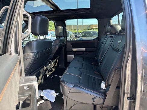 Used 2023 Ford F250 Platinum AWD/4WD image 11