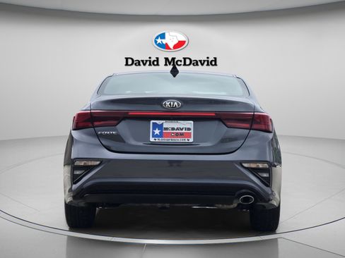 Used 2019 Kia Forte LXS FWD image 5