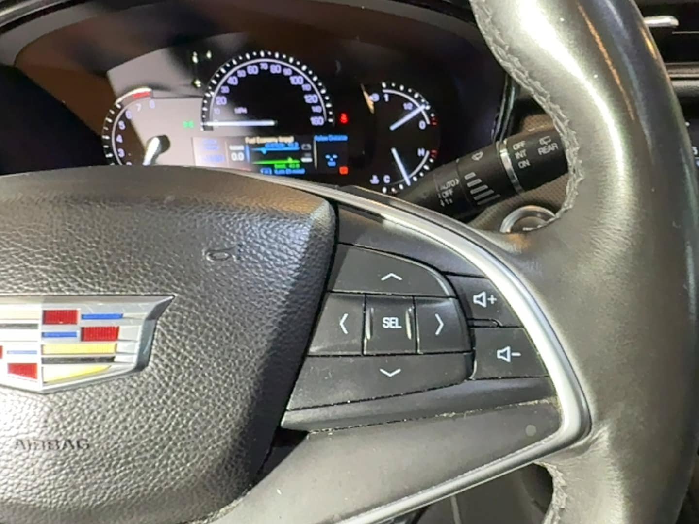 Used 2017 Cadillac XT5 Luxury w/ Driver Awareness Package AWD/4WD image 23
